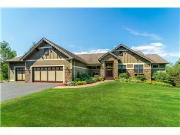 314 Meadow Ridge Ct, Hudson, WI 54016