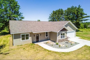 688 Maple Ridge Road, Mosinee, WI 54455