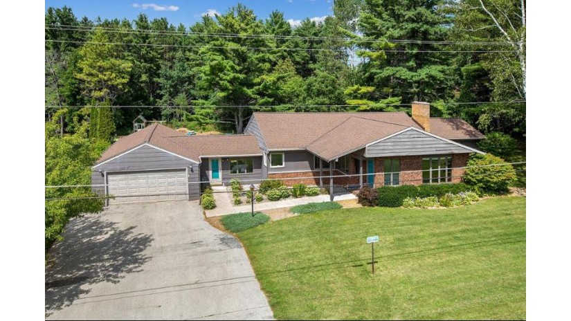 6098 Gordon Rd Sturgeon Bay, WI 54235 by Shorewest Realtors $310,000