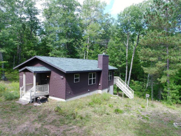 3134 Sand Lake Lodge Ln, Lac Du Flambeau, WI 54538