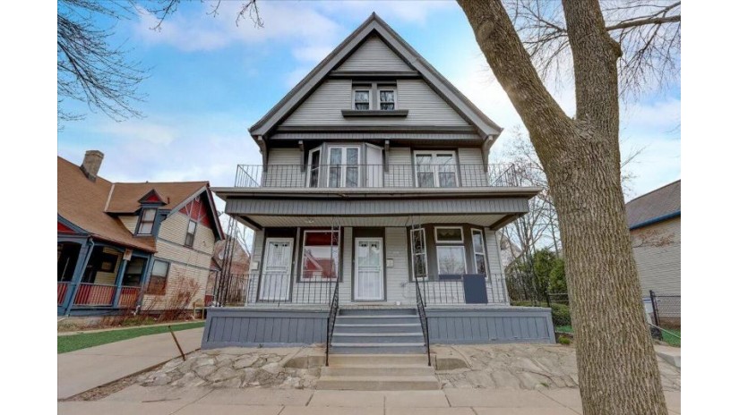 2362 N Palmer St 2364 Milwaukee, WI 53212 by Corcoran Realty & Co $219,900