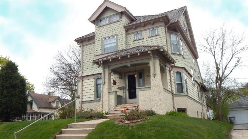 1503 N 47th St Milwaukee, WI 53208 by Shelter Real Estate $309,000