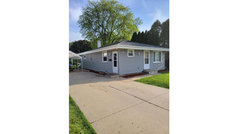 10827 W Copeland Ave Hales Corners, WI 53130 by Keller Williams Realty-Milwaukee Southwest $210,000