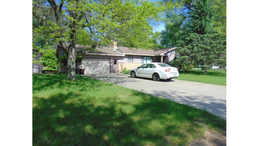 417 Hattie St Crivitz, WI 54114 by HomeWire Realty $189,900