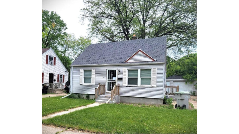 4684 N 45th St Milwaukee, WI 53218 by Sunshine Realty Group $94,900