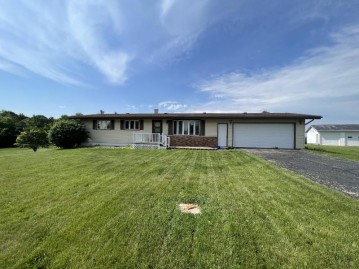 305 Ulland Ave, Westby, WI 54667