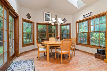 509 Indian Oaks Ln, Wilson, WI 53081-8246