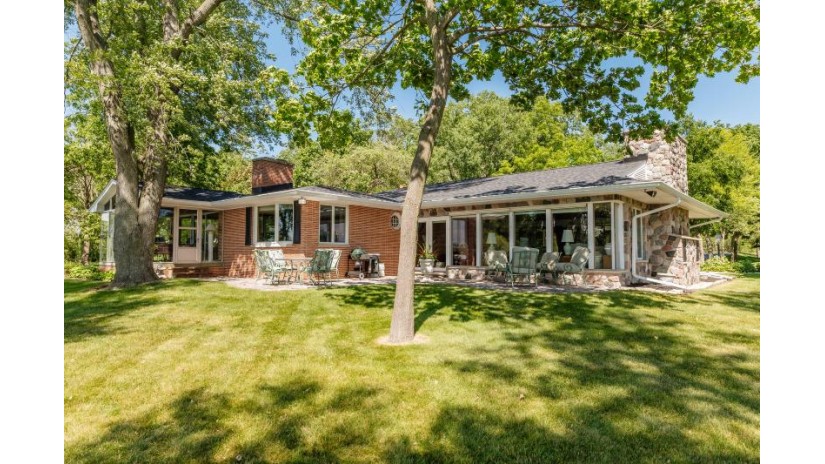 1503 N Summit Ave Summit, WI 53066 by Berkshire Hathaway HS Lake Country $1,250,000