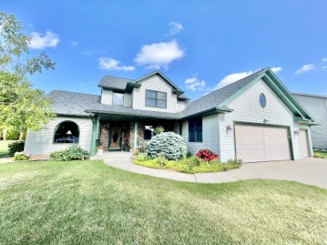1407 Coventry Dr, Watertown, WI 53098