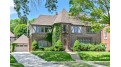 2913 N Lake Dr 2 Milwaukee, WI 53211 by Shorewest Realtors $649,900