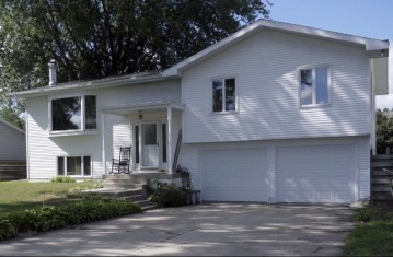 815 Lakeview Dr, Campbell, WI 54603