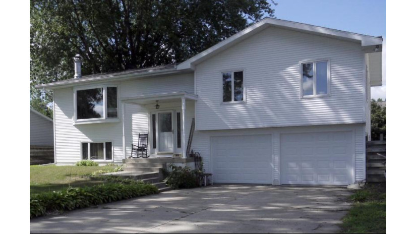 815 Lakeview Dr Campbell, WI 54603 by Gerrard-Hoeschler, REALTORS $259,900