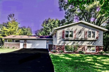 4340 Valley Rd, Caledonia, WI 53405-1108