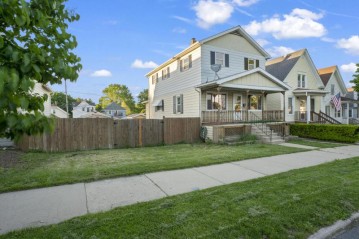 3730 E Barnard Ave, Cudahy, WI 53110