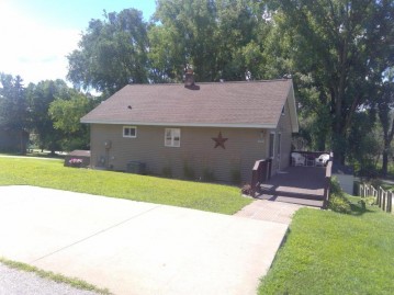 24065 2nd St, Trempealeau, WI 54661-9245