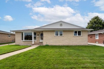 2124 24th Ave, Kenosha, WI 53140-1736