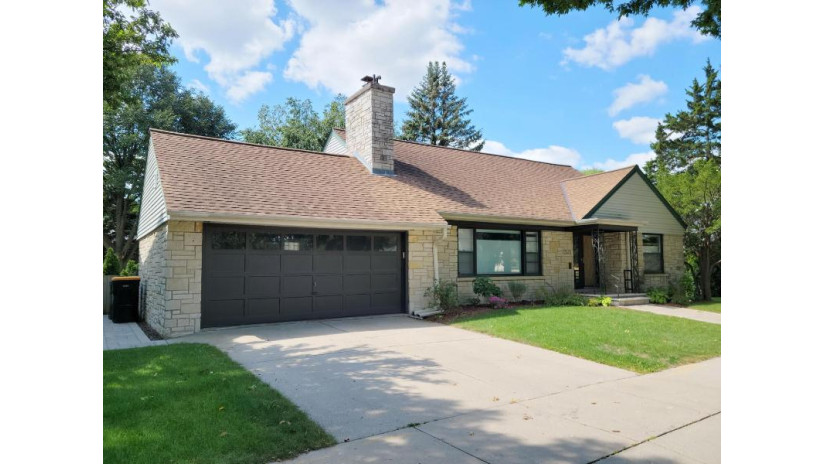 7523 Grand Pkwy Wauwatosa, WI 53213 by Homeowners Concept Save More R $585,000