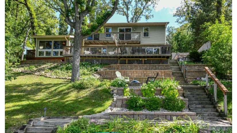 N7595 Ridge Rd Whitewater, WI 53190 by NextHome Success ~Whitewater $850,000