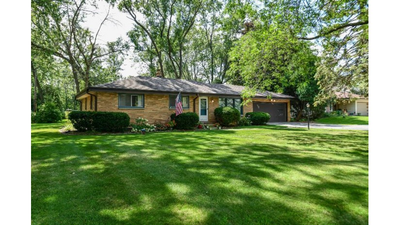 321 W College Ave Oak Creek, WI 53154 by Smart Asset Realty Inc $299,900