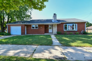 6905 W Euclid Ave, Milwaukee, WI 53219-4020