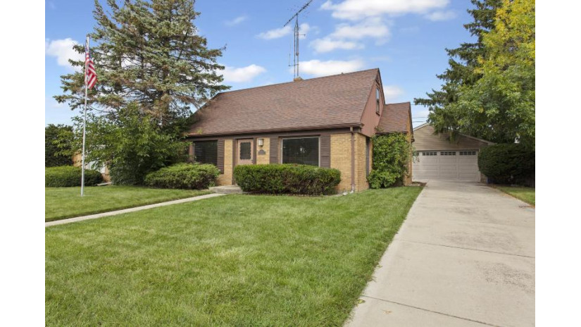 830 Lombard Ave Racine, WI 53402 by Mancuso Realty Group $179,900