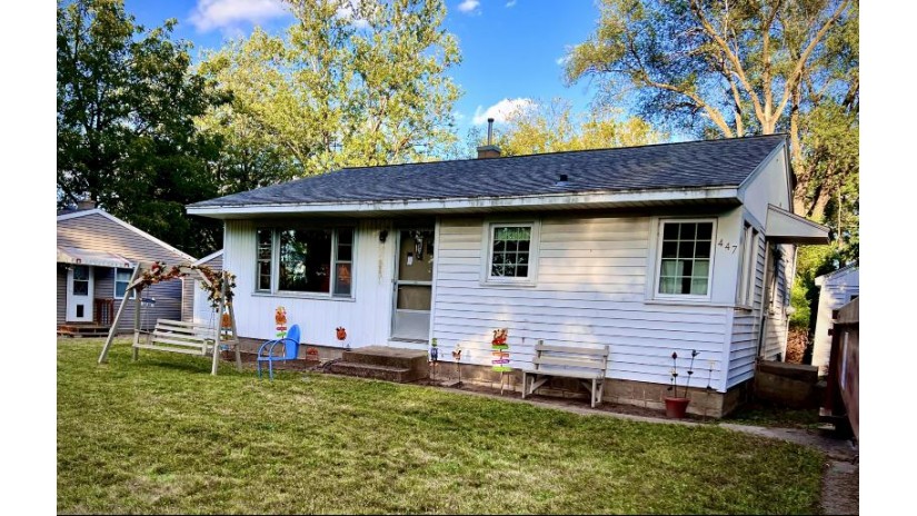447 Court Rd Onalaska, WI 54650 by Berkshire Hathaway HomeServices North Properties - 608-781-1100 $149,900