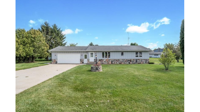 199 Francis Ave Cascade, WI 53011 by Pleasant View Realty, LLC $239,900