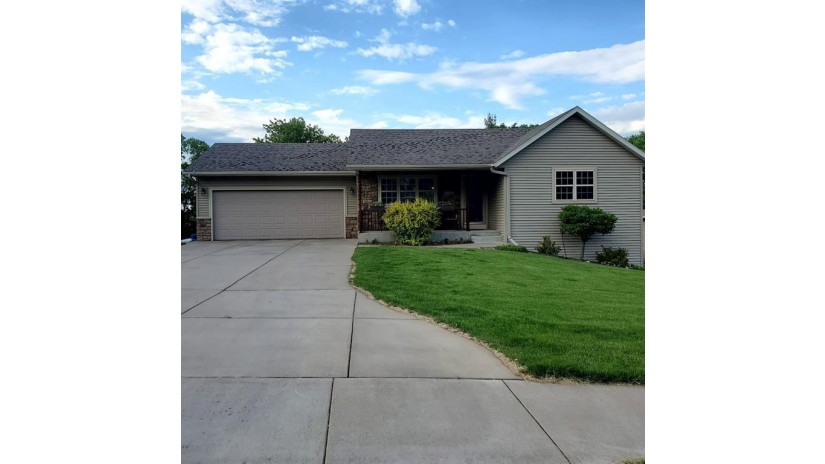 3020 Valmont Court Altoona, WI 54720 by Cb Brenizer/Eau Claire $319,500