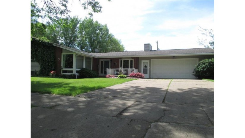 106 East Maple Street Thorp, WI 54771 by Mathison Realty & Services Llc $190,000