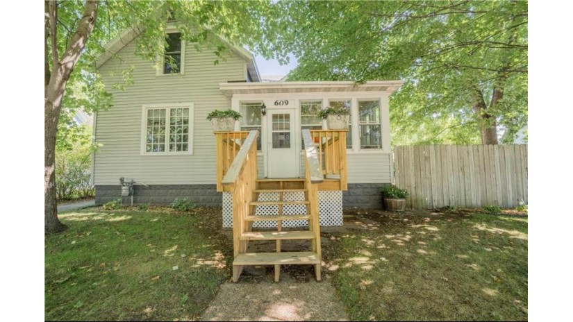 609 Centre Street Eau Claire, WI 54703 by Keller Williams Realty Diversified $190,000