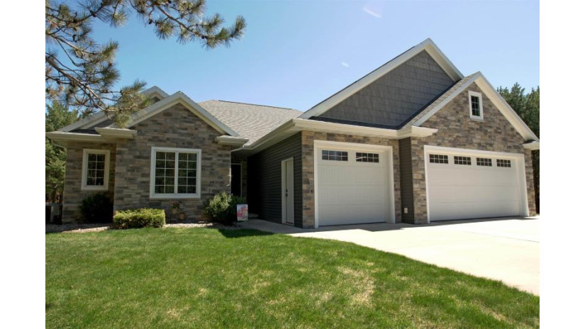 344 Hoganwood Circle Little Suamico, WI 54171 by Design Realty - PREF: 920-819-2158 $495,000