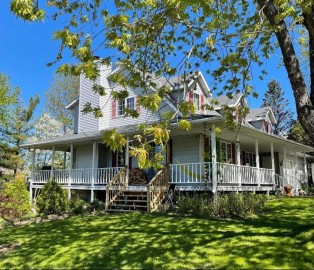 309 N 17th Drive, Sturgeon Bay, WI 54235