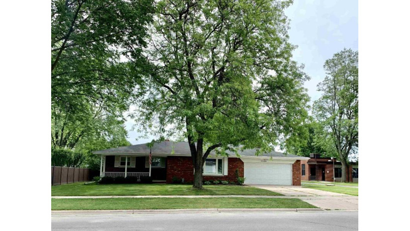 3209 Libal Street Allouez, WI 54301 by Standard Real Estate Services, LLC $209,900