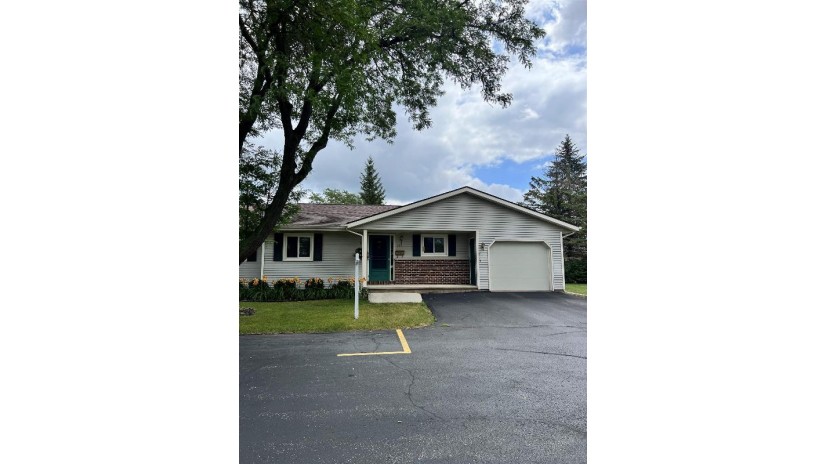 285 Bayberry Lane Fond Du Lac, WI 54935 by Roberts Homes And Real Estate $169,000