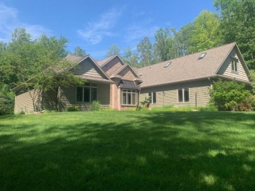 651 Winding Brook Trail, Little Suamico, WI 54141-9379