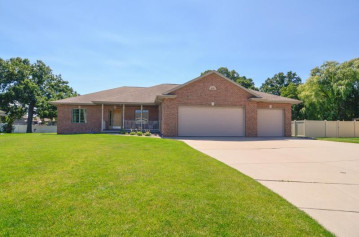 1845 Payton Court, DePere, WI 54115