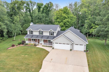 2710 Summerset Circle, Suamico, WI 54173