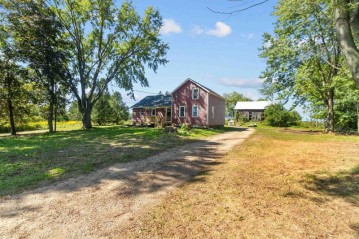 N1861 Winchester Road, Dale, WI 54944