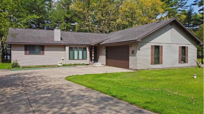 2121 Bohlauder St Quincy, WI 53934 by First Weber Inc $459,000