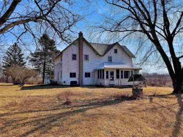 N1598 Yerges Rd, Portland, WI 53579