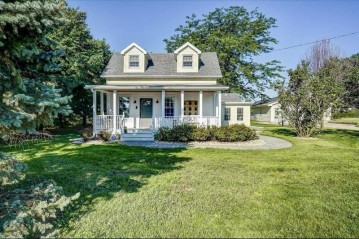 N1185 Poeppel Rd, Koshkonong, WI 53538