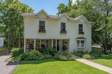 545 2nd Ave, Baraboo, WI 53913