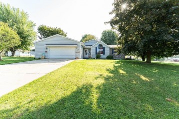 220 Bruce Ave, Kendall, WI 54638