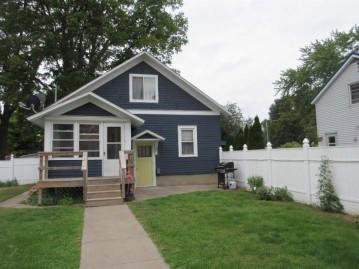 406 S Illinois St, Prairie Du Chien, WI 53821-0000