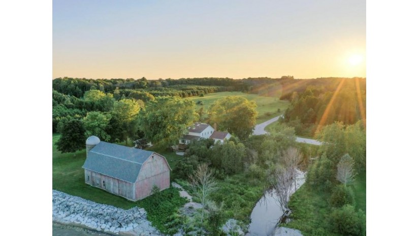 698 County Rd U Town Of Clay Banks, WI 54201 by Exp Realty Llc - 8668486990 $1,599,900