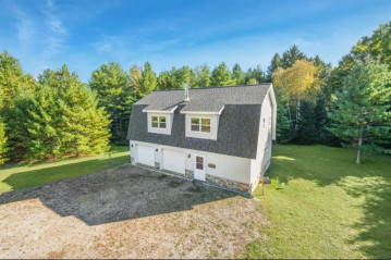 8805 W Meadow Rd, Baileys Harbor, WI 54202