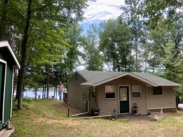 6095 Windpudding Dr N, Lake Tomahawk, WI 54539