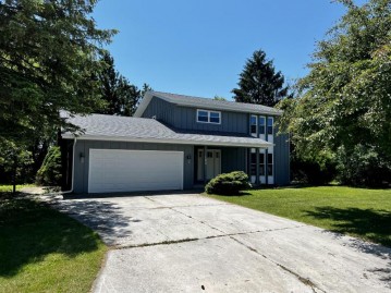 105 Amherst Ave, Sheboygan Falls, WI 53085