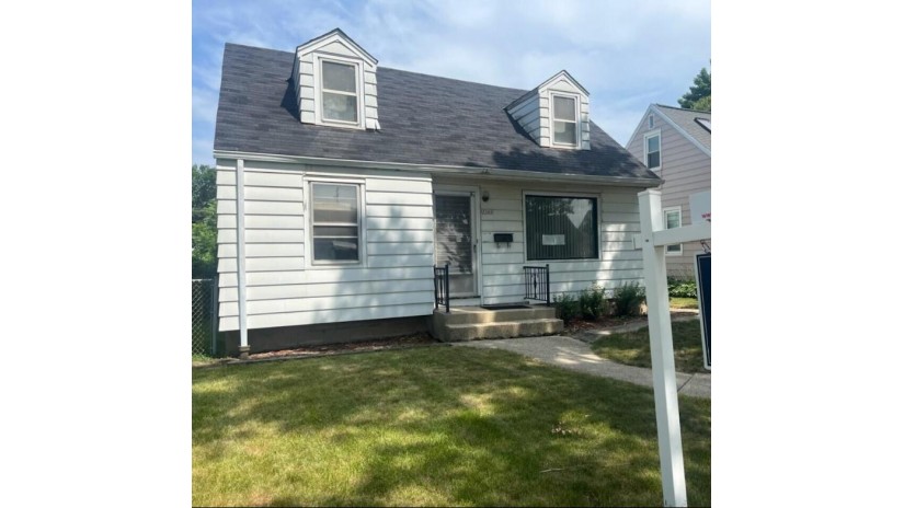 3360 N 91st St Milwaukee, WI 53222 by Realty Executives - Elite $124,900