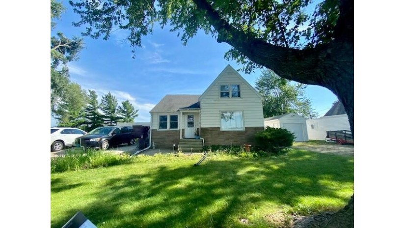 W13106 State Road 23 Ripon, WI 54971 by Emmer Real Estate Group $168,000